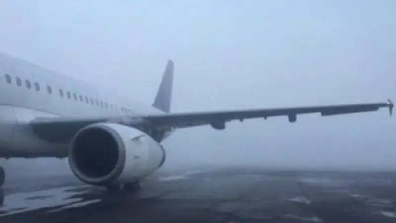 В аэропортах Алматы и Астаны из-за погоды задерживаются рейсы