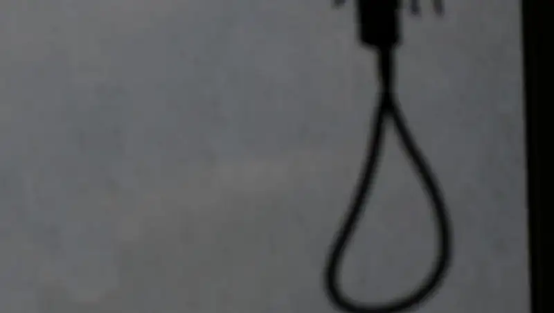 В Актобе повесилась беременная девушка 