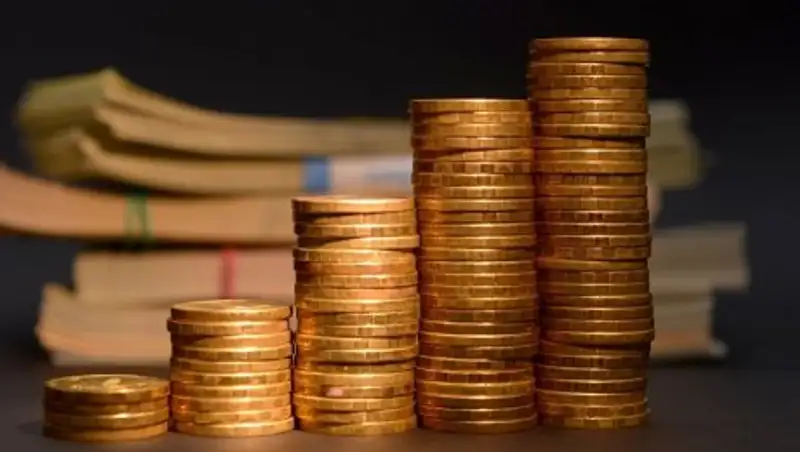 Почему тенге может повторить судьбу рубля, рассказал экономист