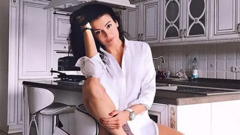 7 самых ярких жён и подруг футболистов 2016 года