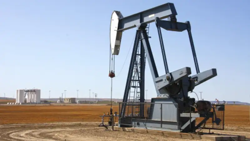 Казахстан с середины марта снизит добычу нефти