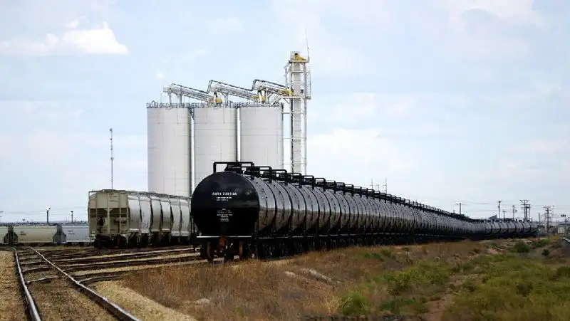 ГСМ на четыре миллиарда тенге под видом ацетона пытались вывезти из Казахстана