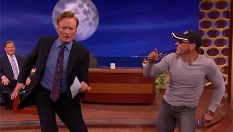 Жан-Клод Ван Дамм повторил танец из «Кикбоксера» через четверть века