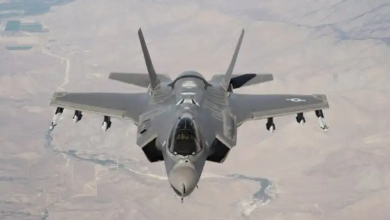 В Японии разместятся истребители США