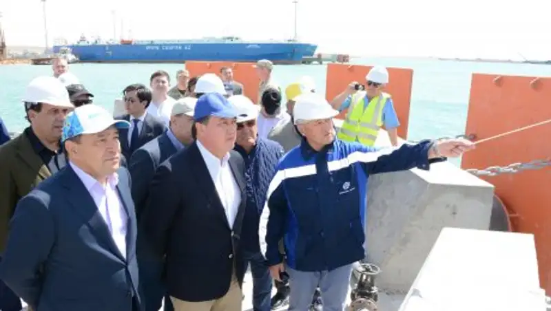 Мамин проинспектировал ход реализации инфраструктурных проектов в Мангистауской и СКО