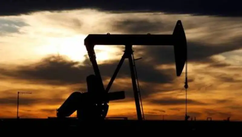 Цена нефти Brent на бирже ICE в Лондоне растет на 3,04%