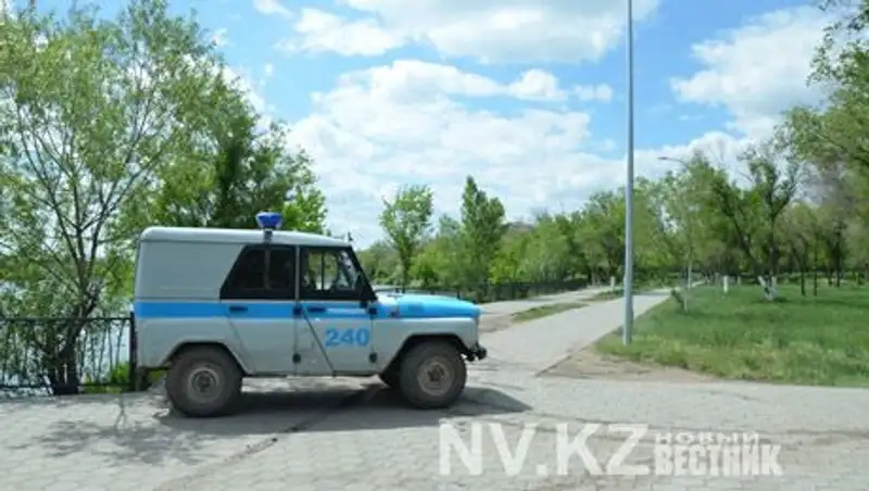 В Центральном парке Караганды полицейские нашли подозрительную сумку
