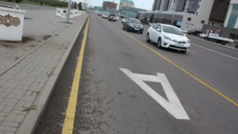 В Астане выделенные полосы для автобусов начали работать в полноценном режиме