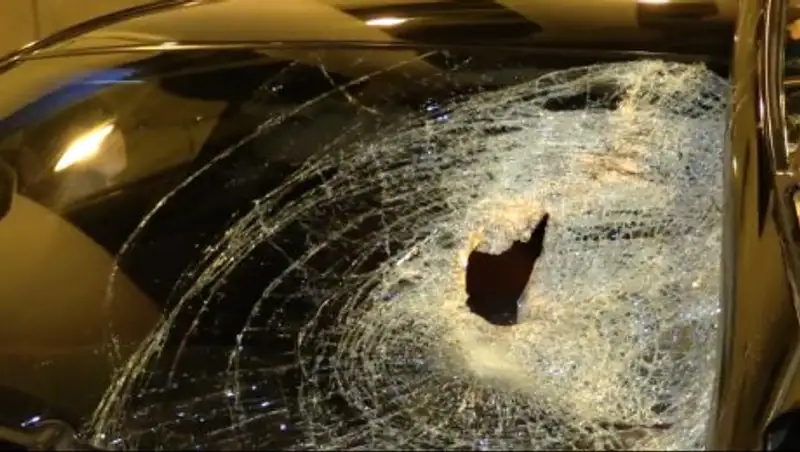 Двоих пешеходов сбил 77-летний водитель в Экибастузе и скрылся