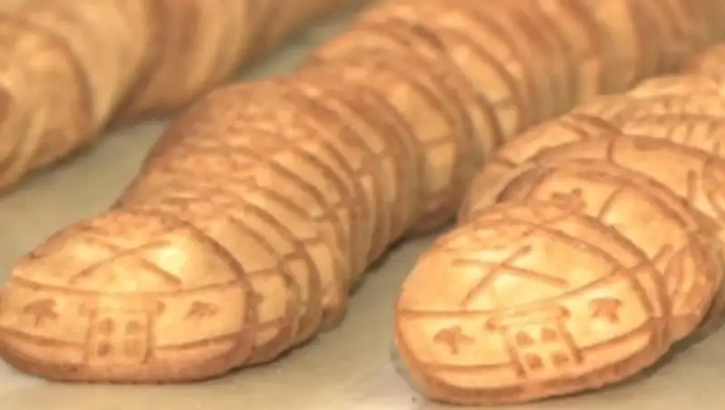 В Семее начали выпускать печенье в национальном стиле