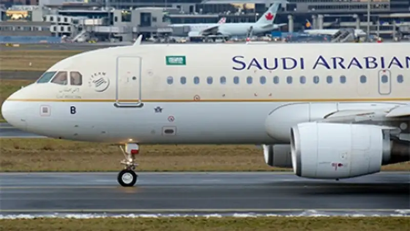 Саудовский пилот посадил лайнер после смерти командира экипажа