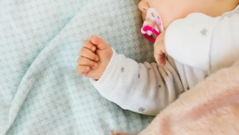 Зафиксирован первый случай рождения ребенка с коронавирусом