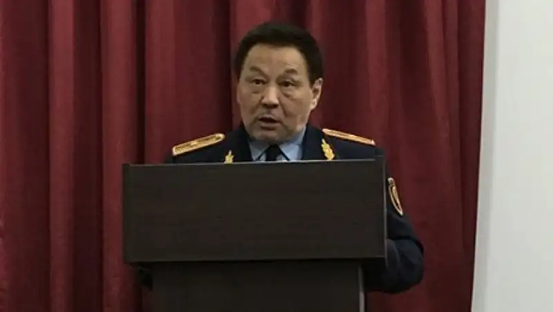Казахстанских генералов не пускают в родные ведомства
