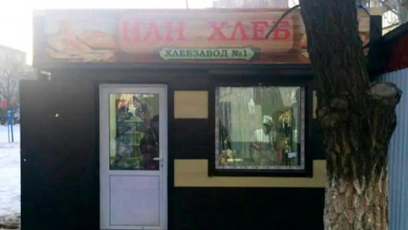 Девочку в инвалидной коляске выгнали из магазина в Уральске