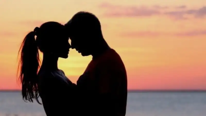 Любви с первого взгляда не существует