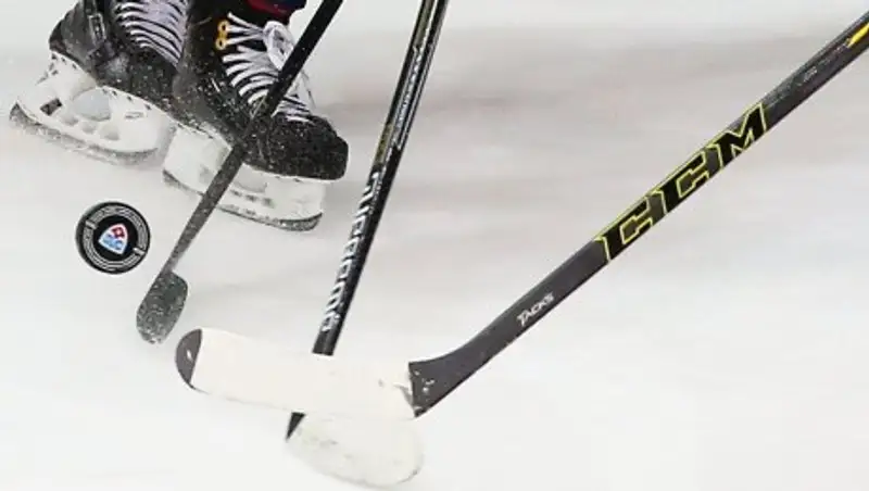 "Торпедо" и "Сарыарка" закрепились в первой тройке ВХЛ