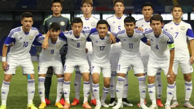 Футболисты Казахстана проиграли Испании на Кубке Президента 