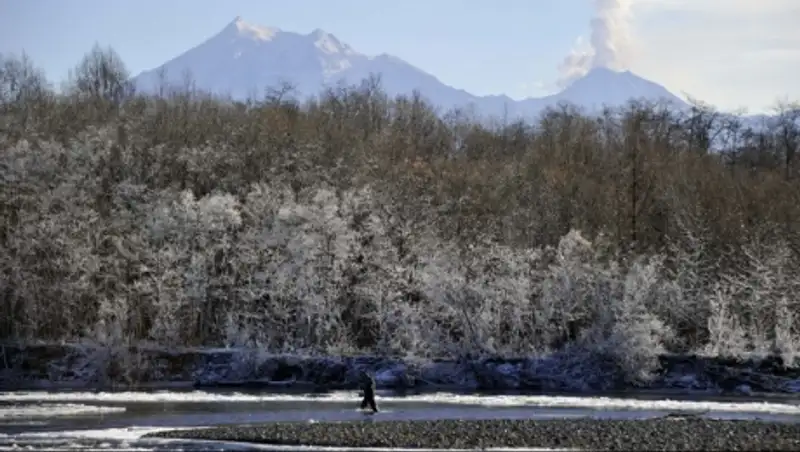 Сразу три вулкана проявляют повышенную активность на Камчатке