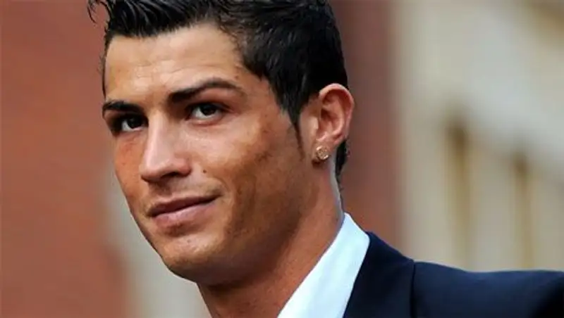 Роналду признан лучшим бомбардиром в истории Португалии