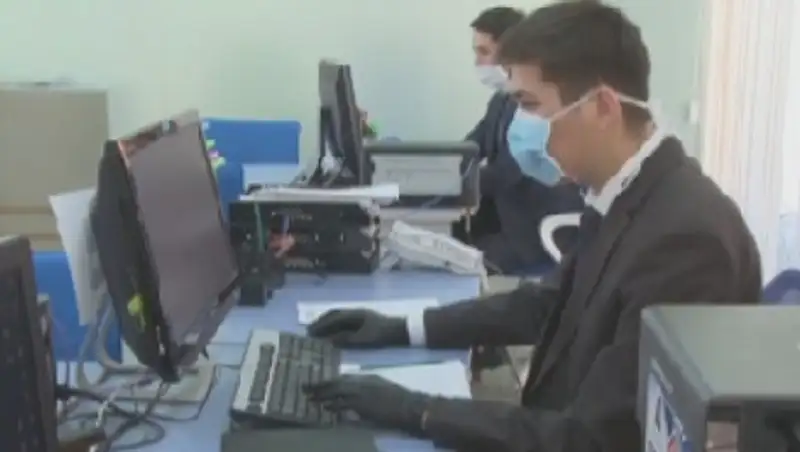 Телефоны на 10 млн тенге планировали закупить в Акмолинском акимате