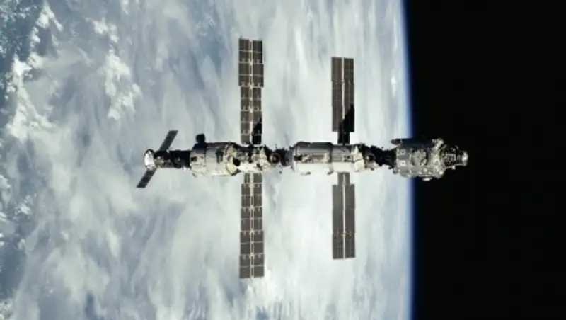 Привезенные Аимбетовым суп-харчо и курт понравились экипажу МКС