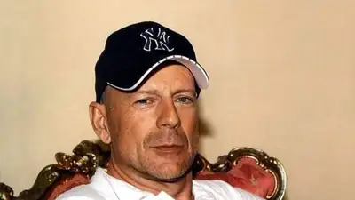 Врач назвала особенности болезни Брюса Уиллиса, фото - Новости Zakon.kz от 17.02.2023 23:32