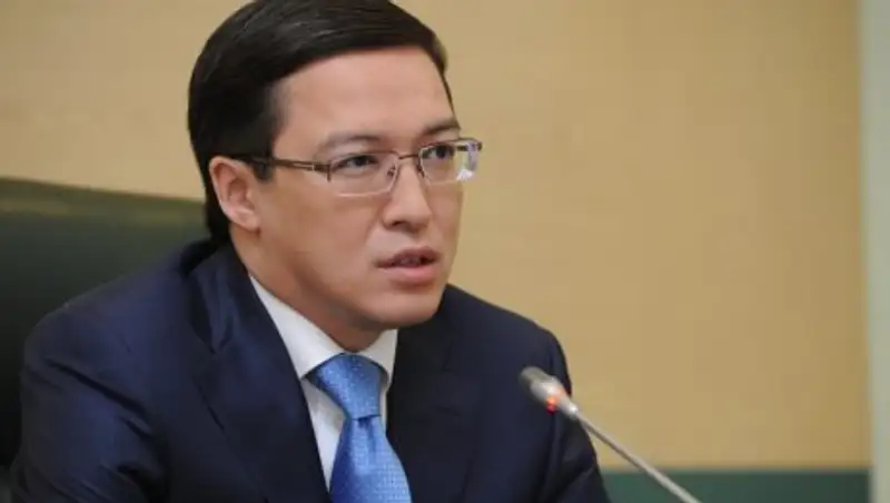 Это не так просто - Акишев о латинице на банкнотах