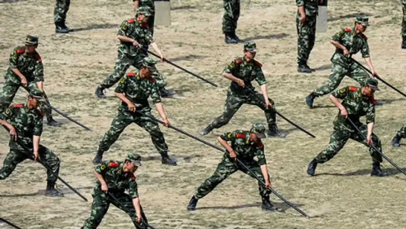 Российскую армию признали мощнее китайской