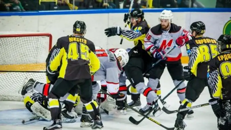 "Сарыарка" проиграла "Металлургу" по буллитам