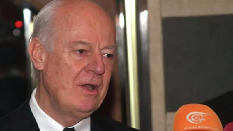 Де Мистура: через полгода в Сирии должна появиться новая конституция