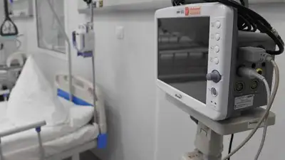 Врачи рассказали о состоянии водителя, пострадавшего при обрушении крыши в Балхаше , фото - Новости Zakon.kz от 06.06.2023 22:55