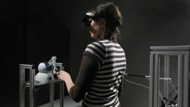 Нейрофизиологи создали привидения в лабораторных условиях