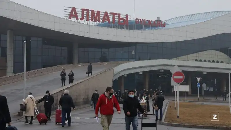 Работает в штатном режиме – фоторепортаж из аэропорта Алматы