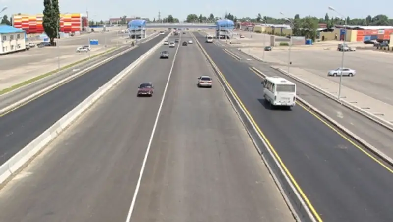 В Алматы появилась еще одна спецполоса для общественного транспорта