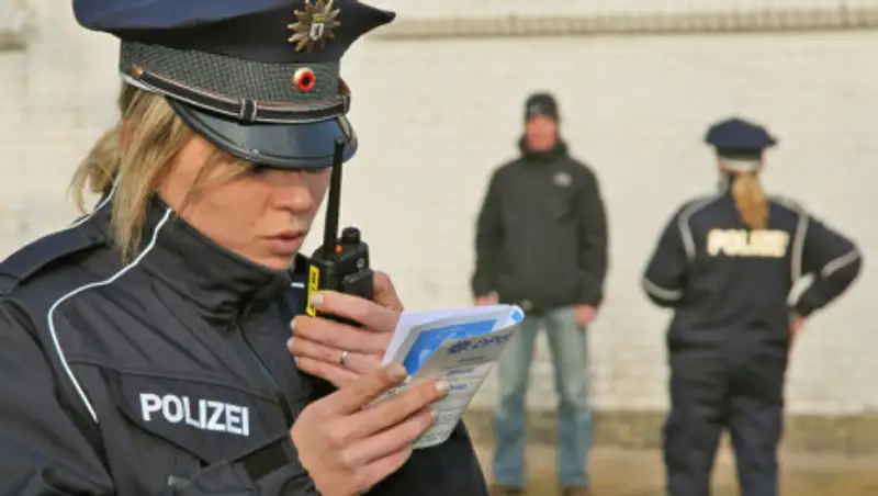 Казахстанских дипломатов включили в пятерку злостных нарушителей ПДД в Германии