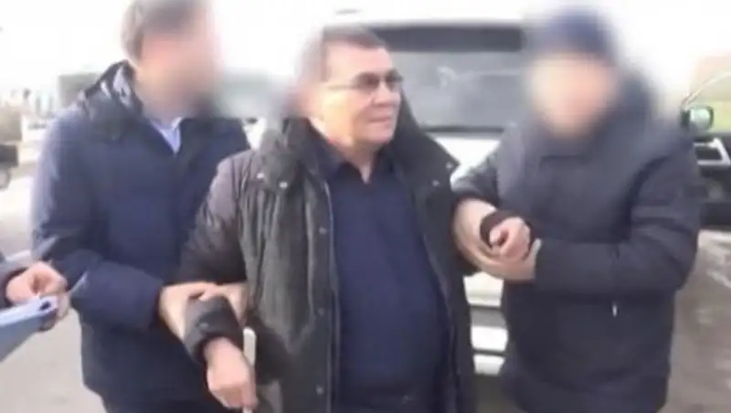 Экс-главе Комитета ветконтроля МСХ РК Сакташу Хасенову продлили арест