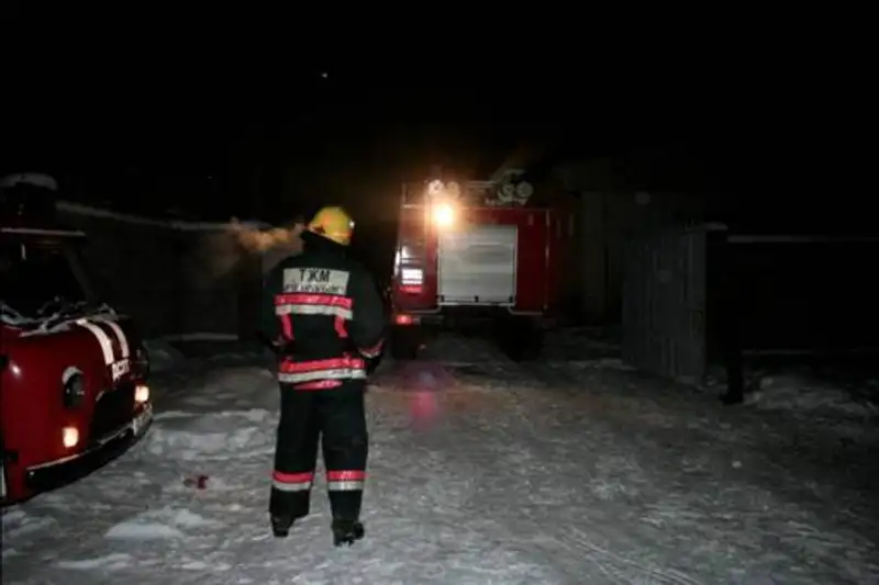 Несколько районов Алматы остались без света из-за пожара на подстанции (фото), фото - Новости Zakon.kz от 20.12.2012 14:48