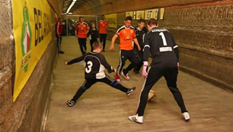 Футболисты белорусского клуба сыграли на глубине 416 метров под землей