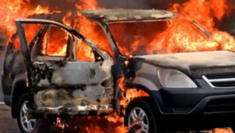 На парковке в Новой Москве сгорели почти 30 машин