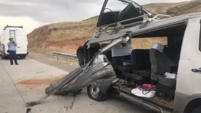 otyrar.kz, фото - Новости Zakon.kz от 25.06.2018 14:48