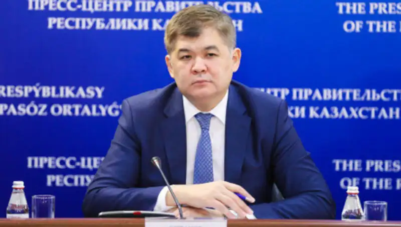 Биртанов о казахстанцах на лайнере: Информации, что они заражены, нет