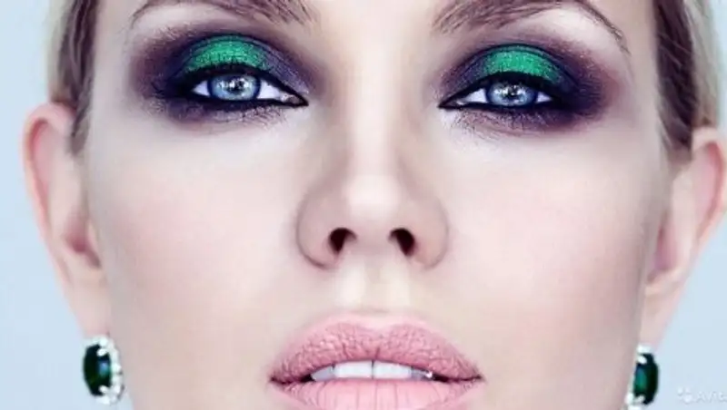 Новый модный бьюти тренд: "вчерашний макияж"