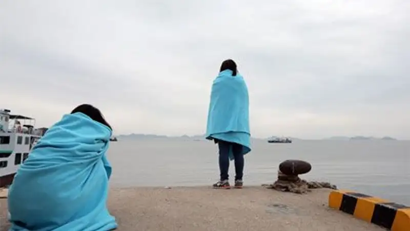 СМС с затонувшего парома: три сотни семей надеются на чудо