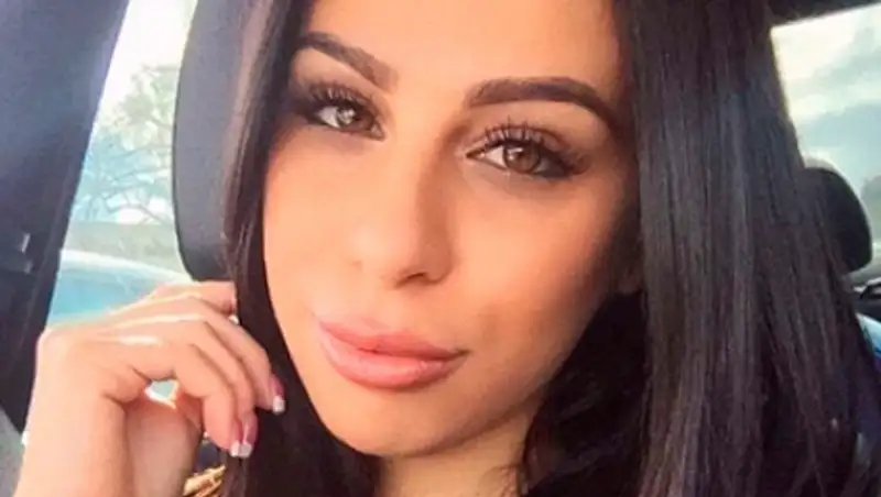 Двойник Ким Кардашьян за год заработала больше 10 тысяч долларов на свиданиях