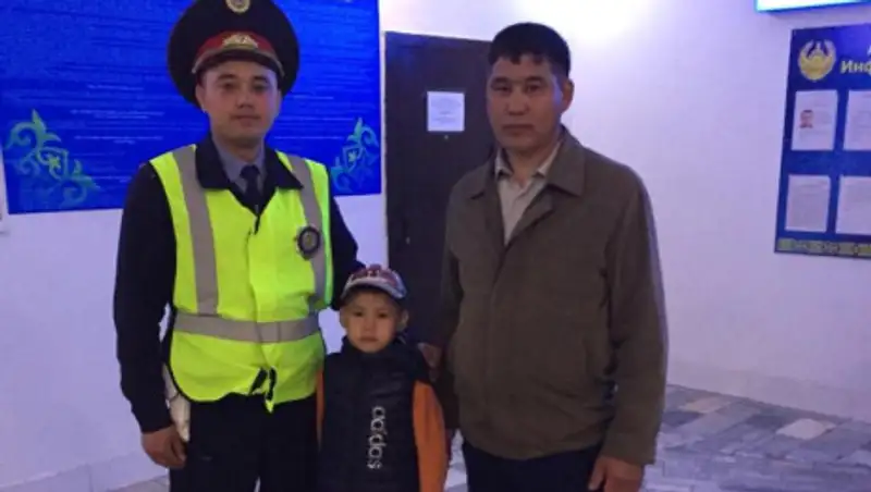 Павлодарские полицейские вернули домой шестилетнего мальчика