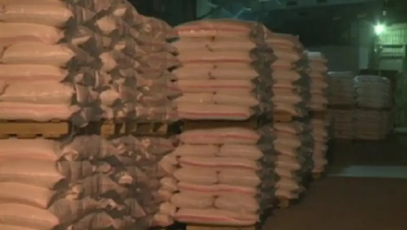 Кыргызстан ввел запрет на ввоз и использование необогащенной муки из Казахстана