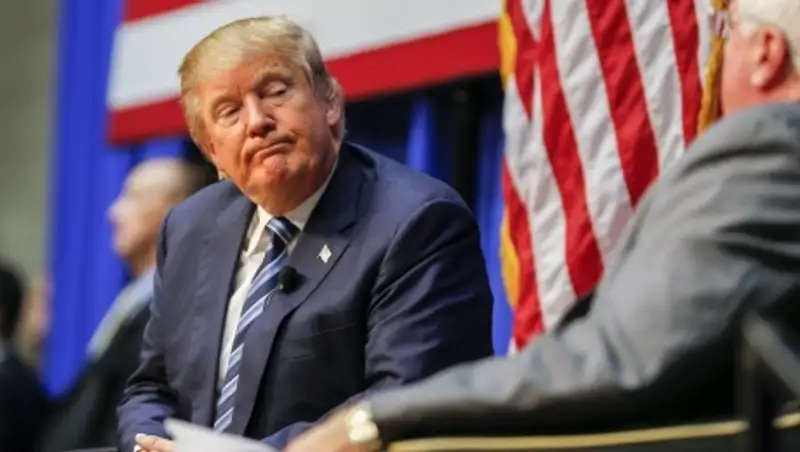 Петиция с призывом запретить Трампу въезд в Британию собрала рекордное число подписей