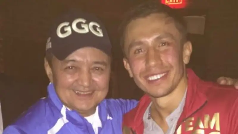 Депутат Тиникеев: для болоболов, улетел за свой счет, возвращаюсь так же, завтра на работу