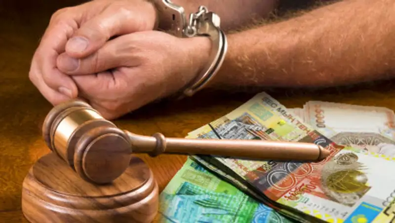 В Костанайской области замакима оштрафовали за взятку