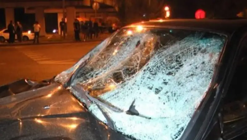 Три пешехода погибли в результате наезда автомобиля в Костанайской области